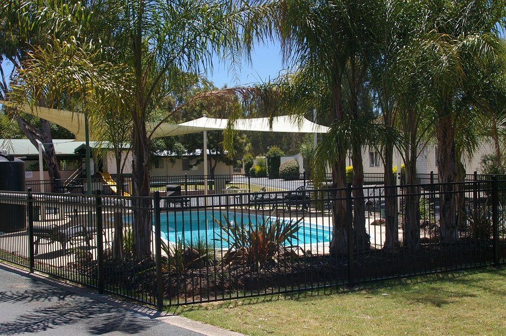 Big4 Moama Holiday Park Exterior photo